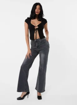 Cap Sleeve Keyhole Crop Top