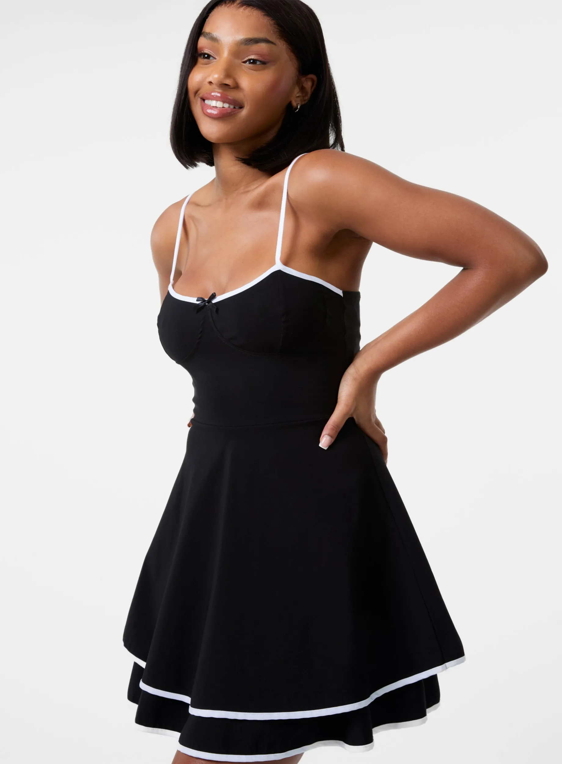Contrast Binding Tiered Mini Dress