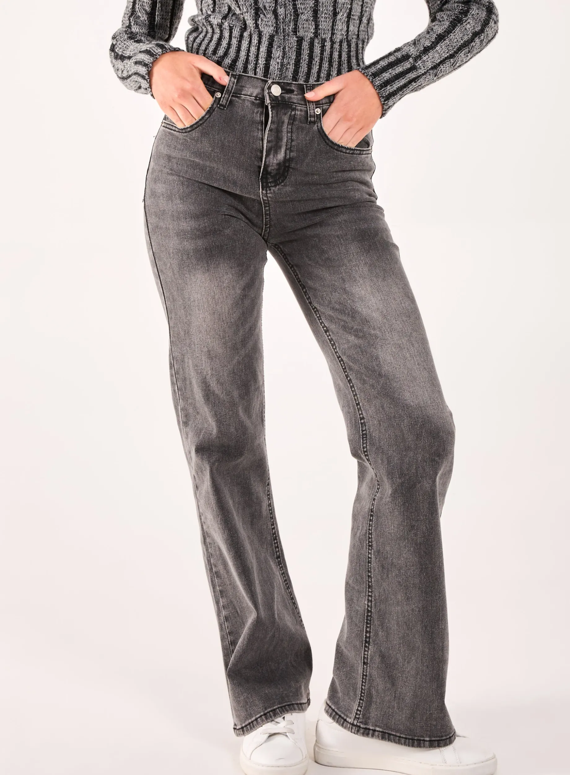 Washed Relaxed Fit High Waist Jeans